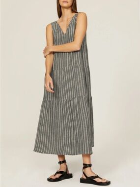 Marine Layer Corinne Tiered Striped Midi Dress V-Neck Gray White Size M EUC